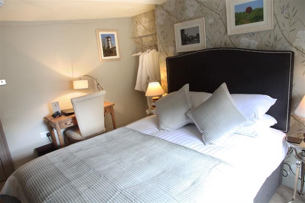 Flower Pot Hotel Sunbury-on-Thames Eksteriør billede